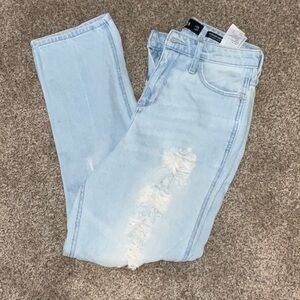 Hollister Ultra High Rise Mom Jeans—Ripped, Light Wash